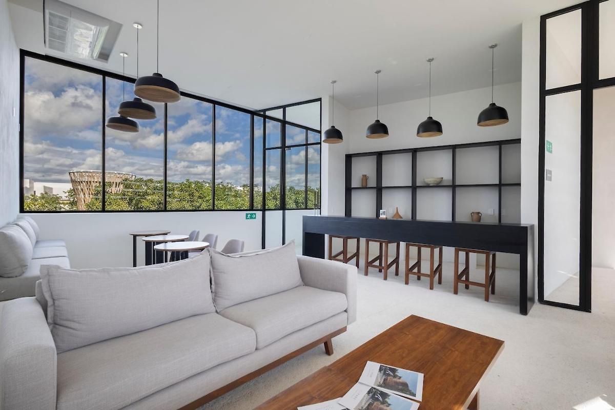 Penthouse 2br In With Private Rooftop And Pool