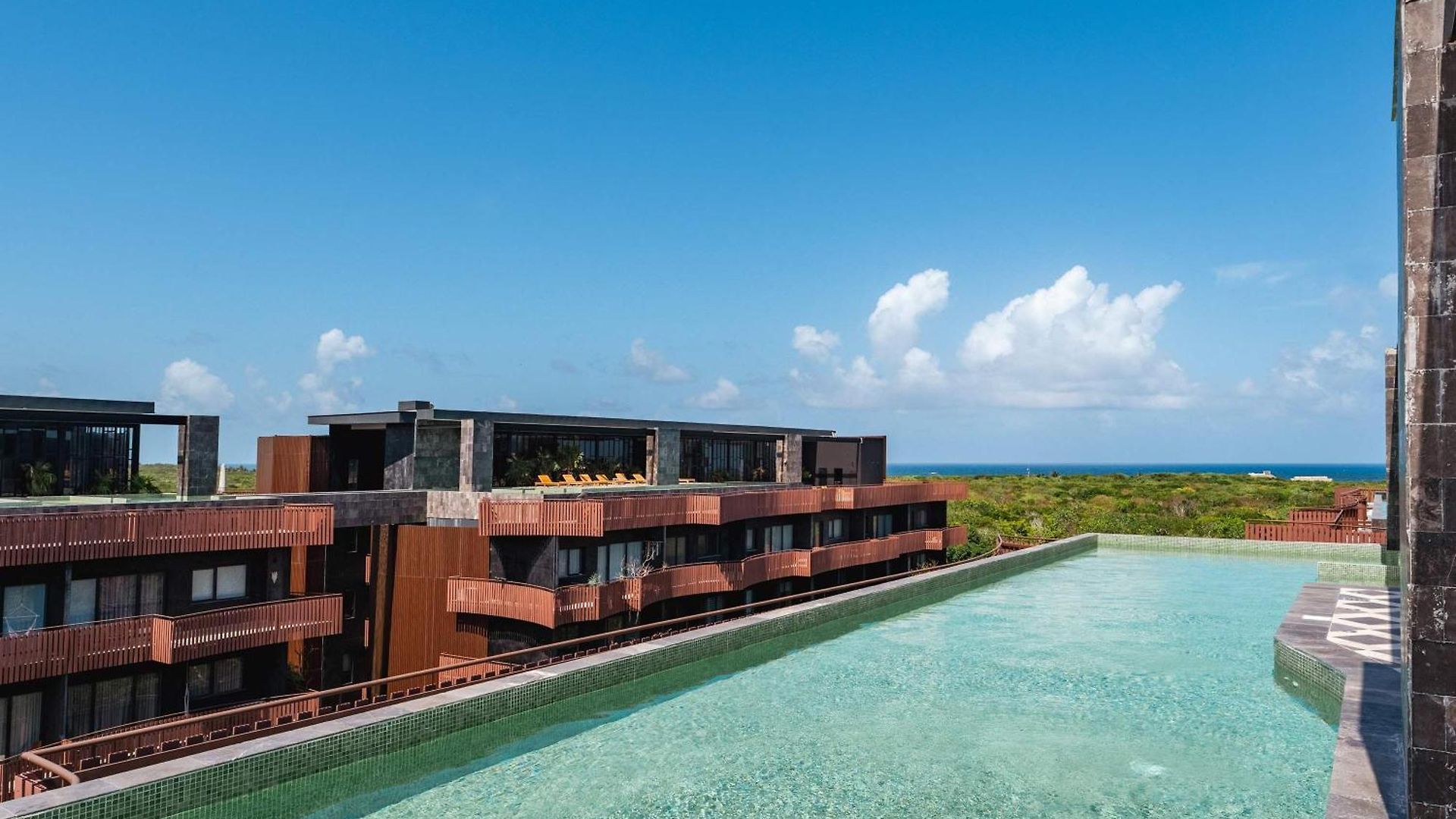 Amira Luxury 3br Ph With Rooftop Pool & Shared Gym Apartment Tulum