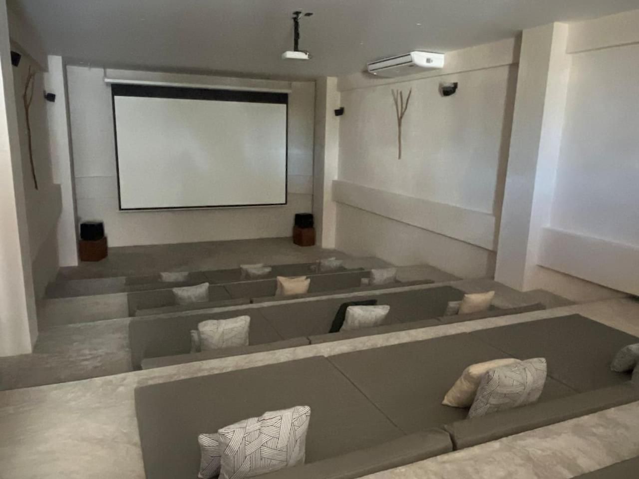 Apartment Ph De 2 Rec, Gim, Cine Y Jacuzzi Privado En *