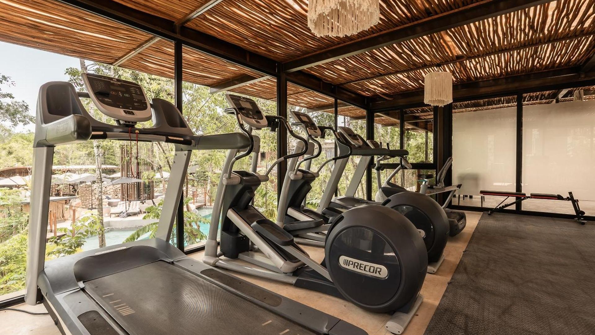 Siwa Jungle-luxury 2br Retreat With Private Roofto Apartment
