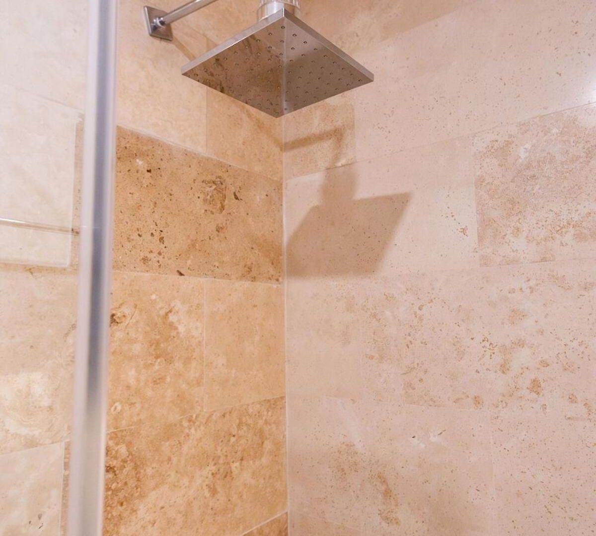 Art House - Filtered Water & 2 Free Clubs Zone Apartment *