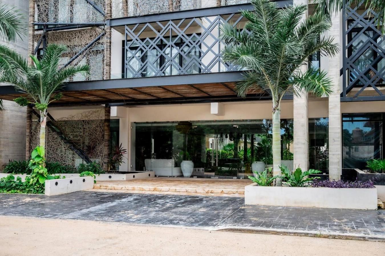 Retreat Pool Gym & Great Location Apartment Tulum