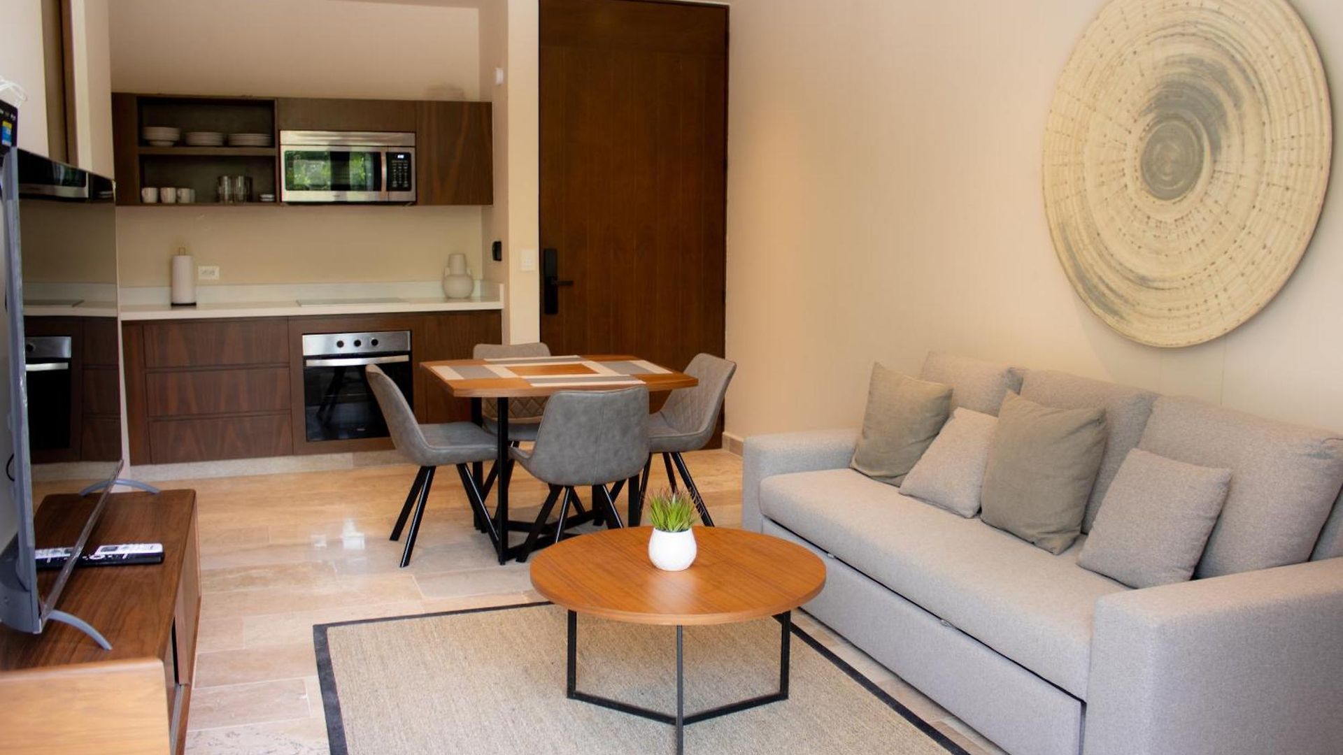 Peregrina 202a 2br Luxury