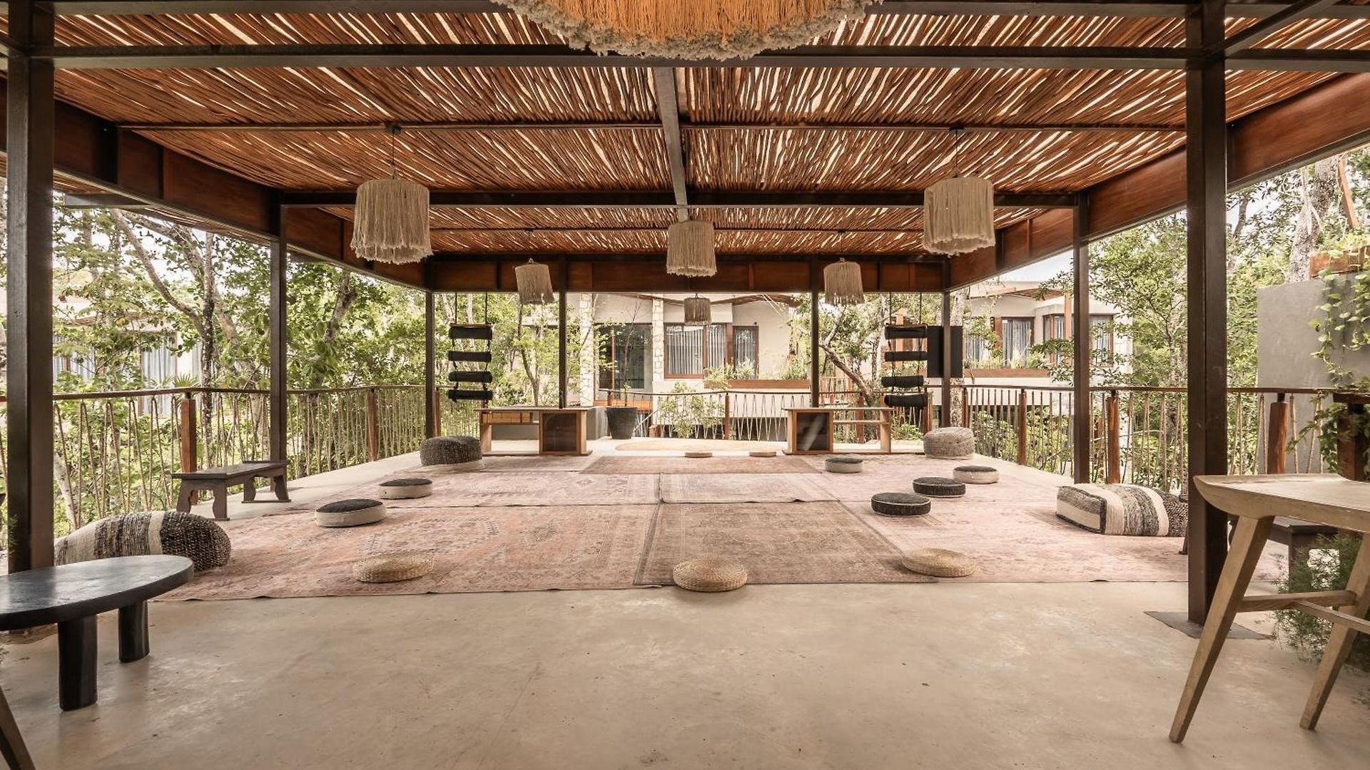 Siwa Jungle-luxury 2br Retreat With Private Roofto Apartment