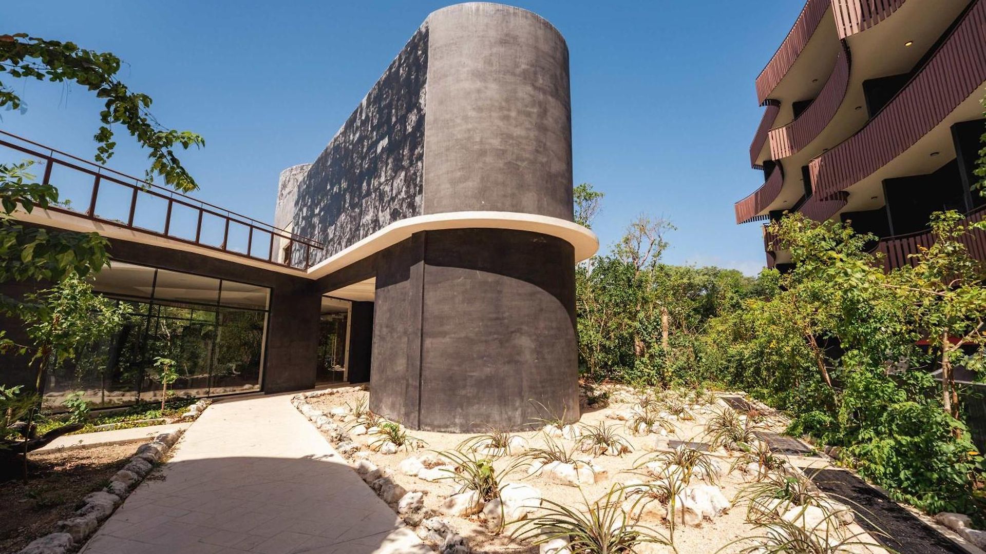 Amira Luxury 3br Ph With Rooftop Pool & Shared Gym Apartment Tulum
