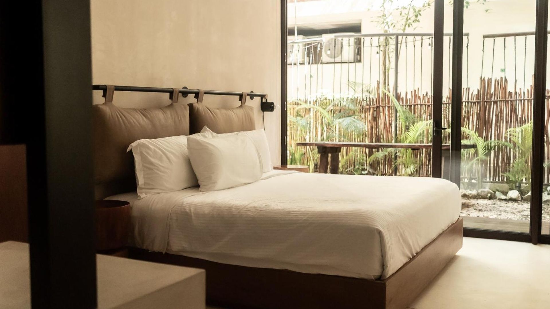Bt Homes - - De Lujo En La Selva Con Piscina