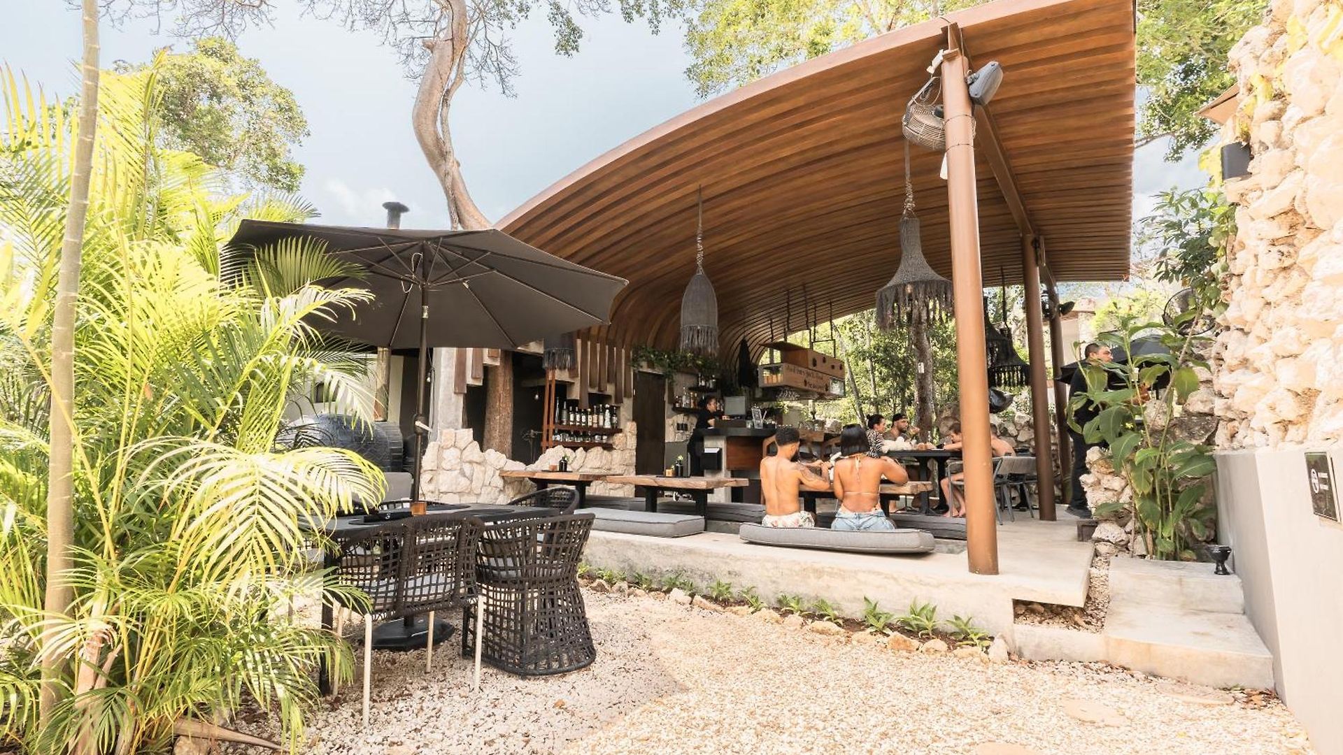 Siwa Jungle-luxury 2br Retreat With Private Roofto Apartment