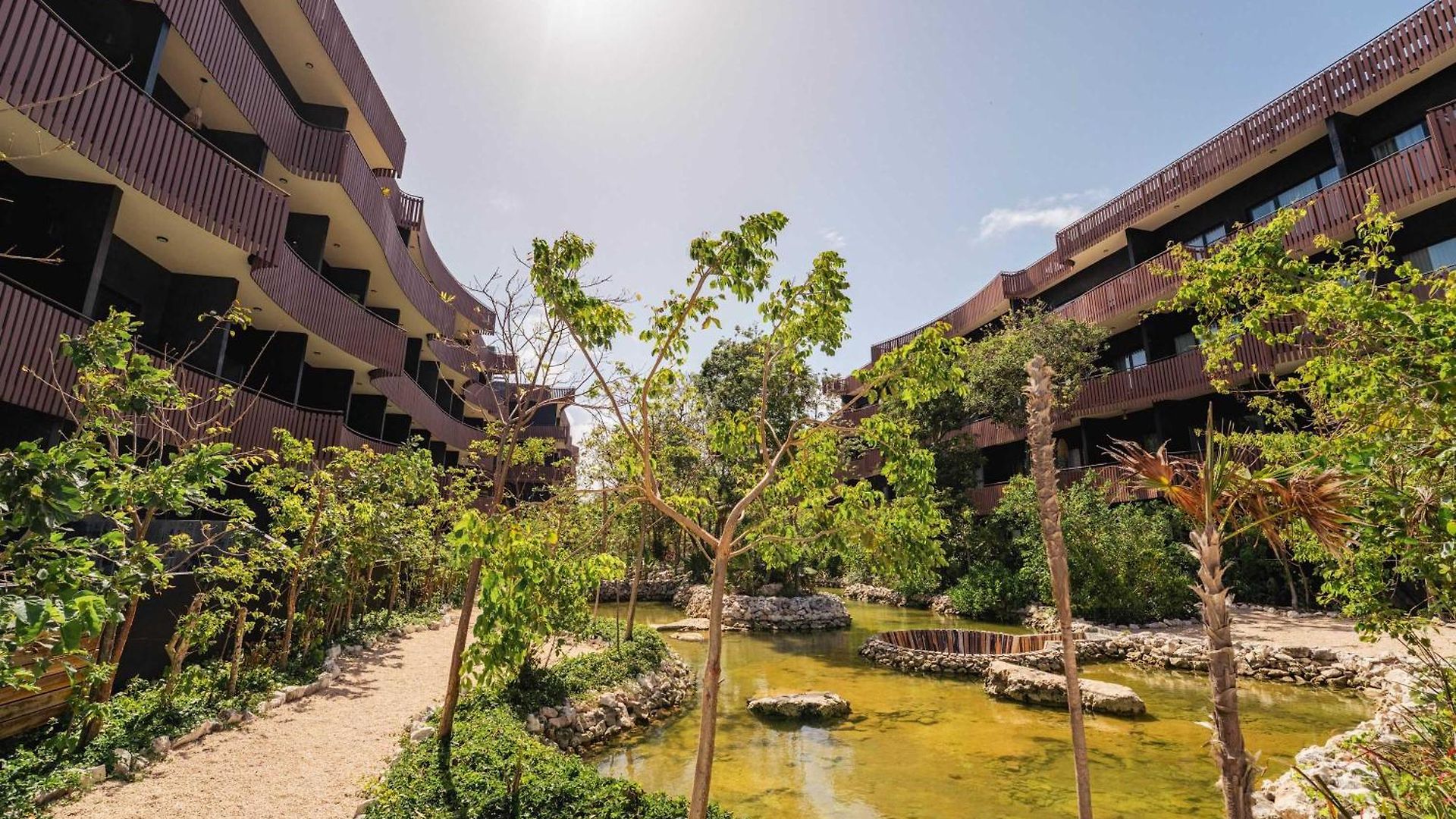 Apartment Amira Luxury 3br Ph With Rooftop Pool & Shared Gym