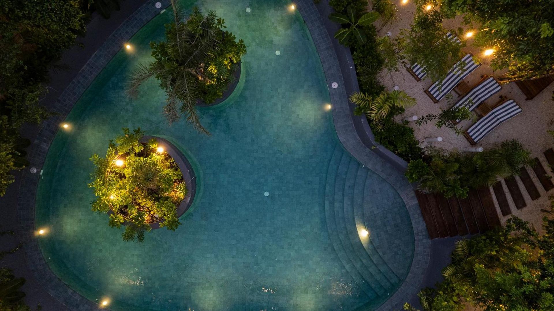Luxury 2 Bd Roof Private Pool - Jungle View Apartment