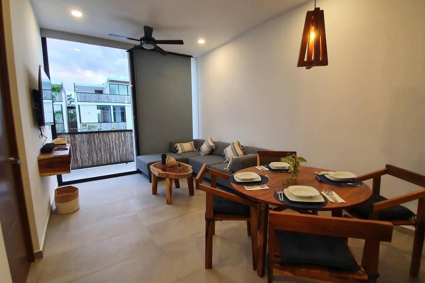 Palalma Casa Luxury 2br & Iconic Pool Apartment *
