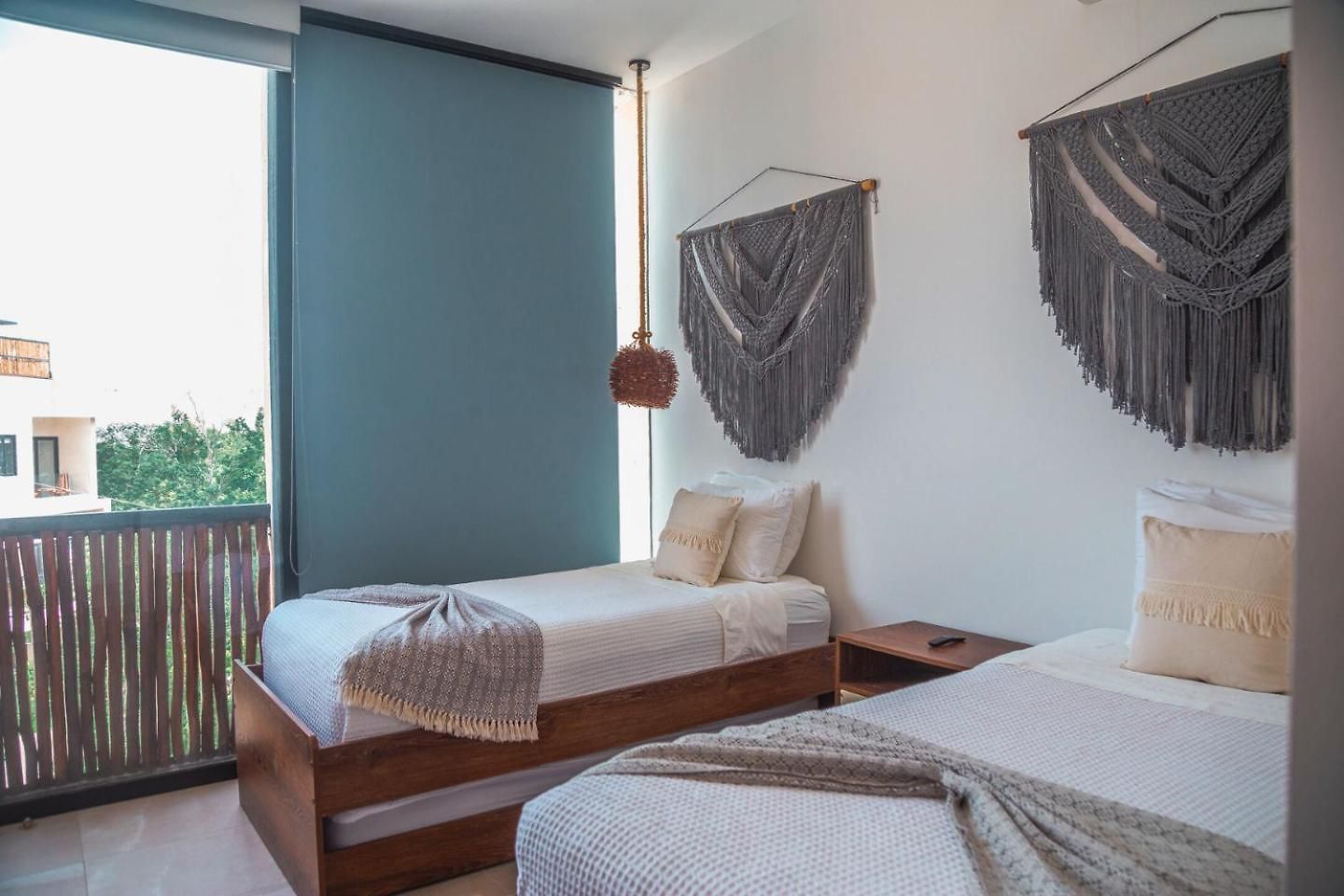 Palalma Casa Luxury 2br & Iconic Pool Apartment