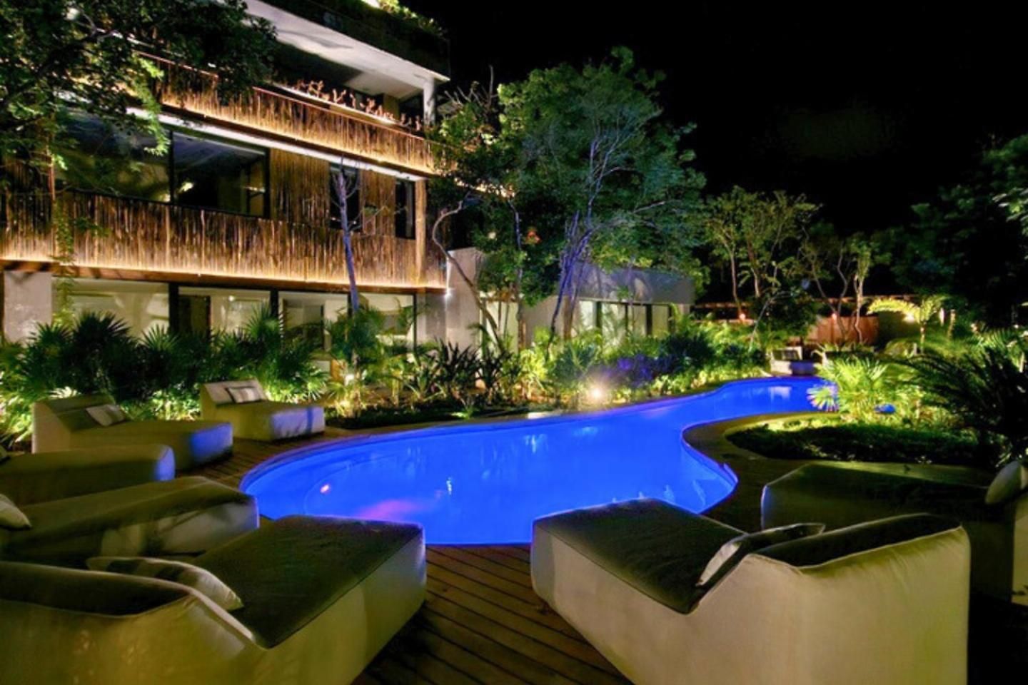 Exclusive 2br Lock-off Huge Terrace & Private Pool Humana Apartment *