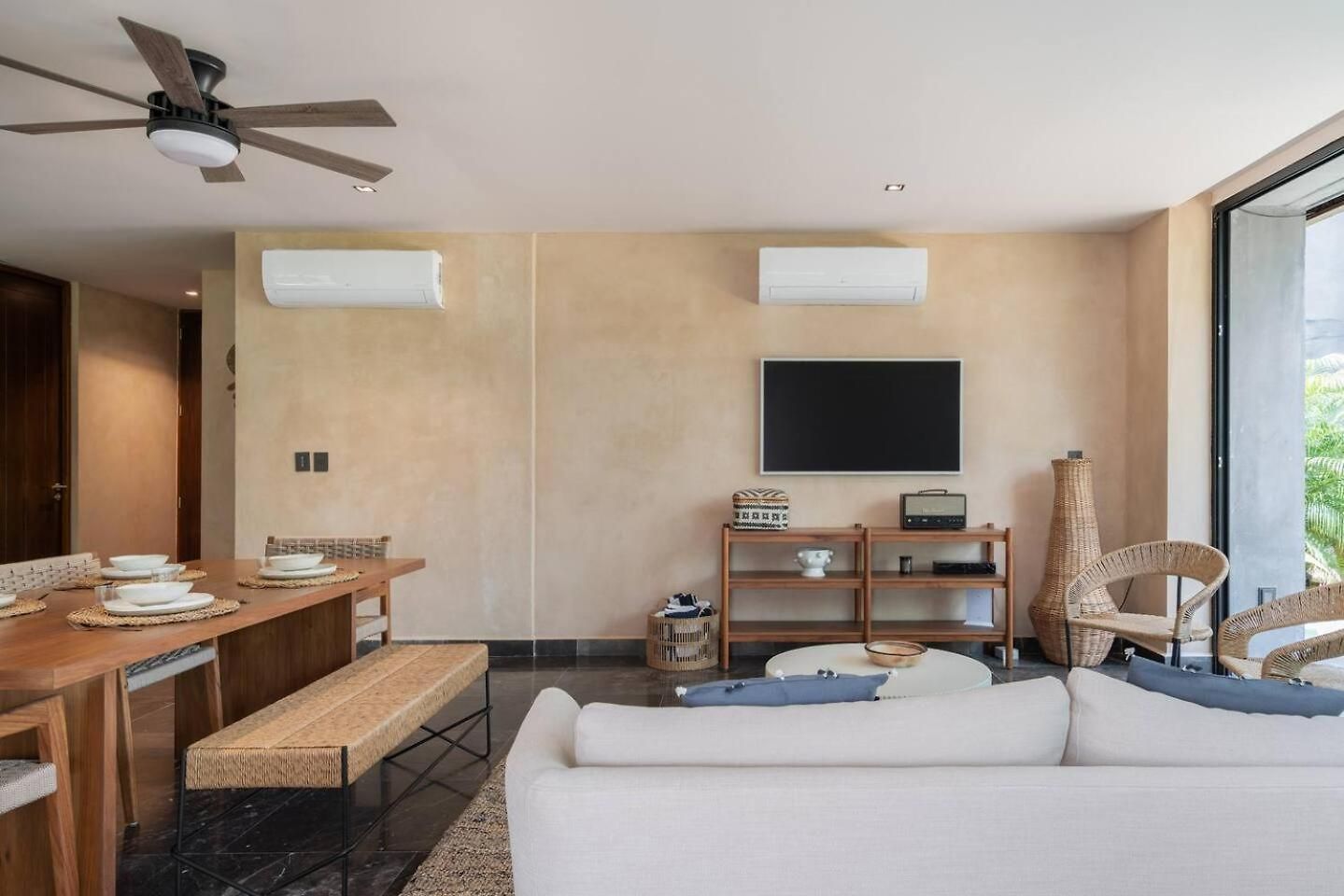 Exclusive 2br Lock-off Huge Terrace & Private Pool Humana