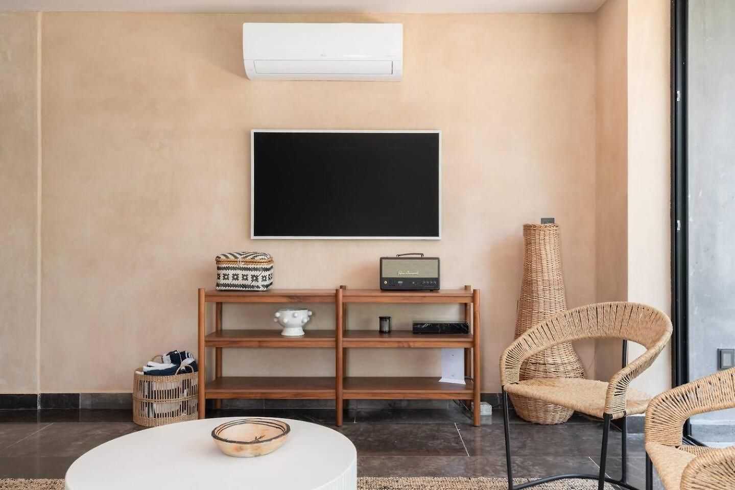 Exclusive 2br Lock-off Huge Terrace & Private Pool Humana *