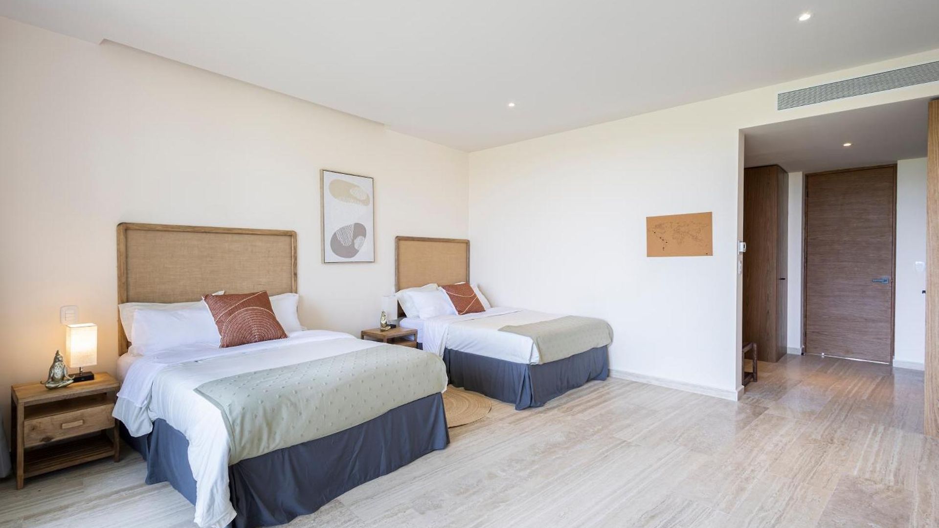 Luxurious At Mistiq Temple Ii Loft And Penthouse Apartment *