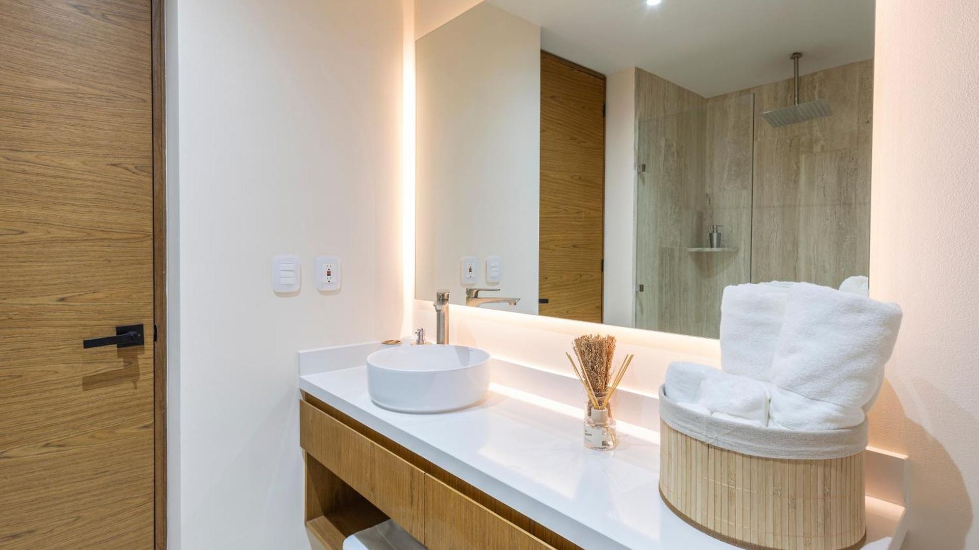 Apartment Luxurious At Mistiq Temple Ii Loft And Penthouse *