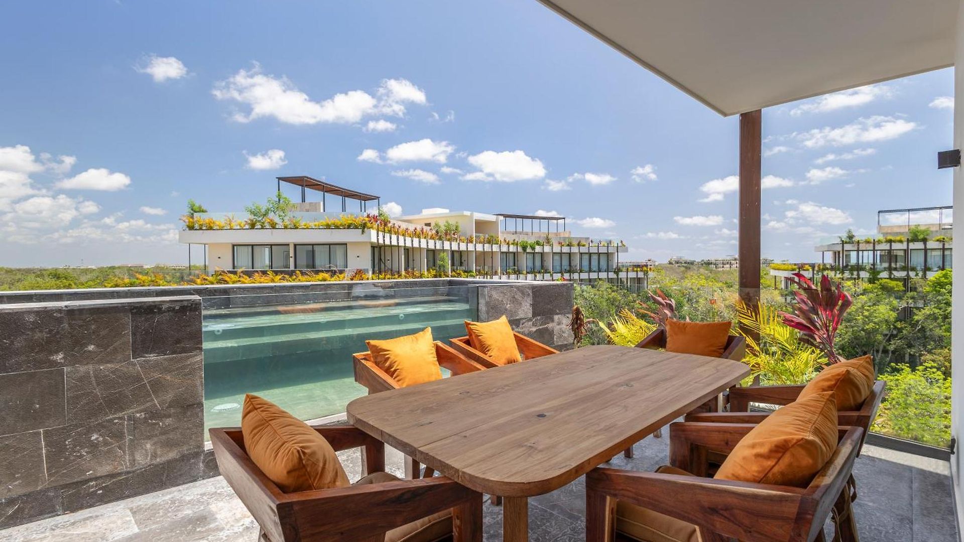 Luxurious At Mistiq Temple Ii Loft And Penthouse Apartment