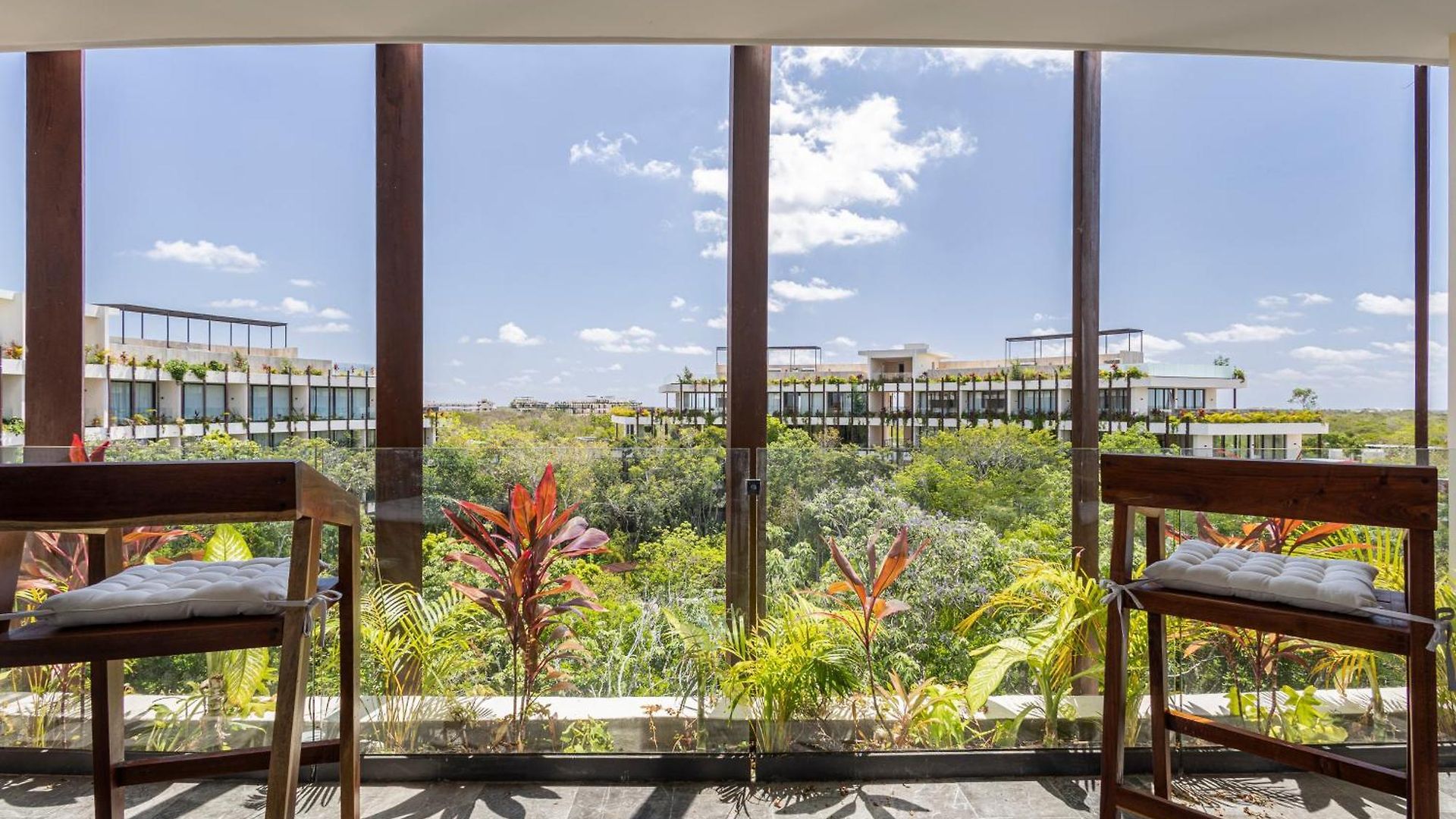 Luxurious At Mistiq Temple Ii Loft And Penthouse Apartment