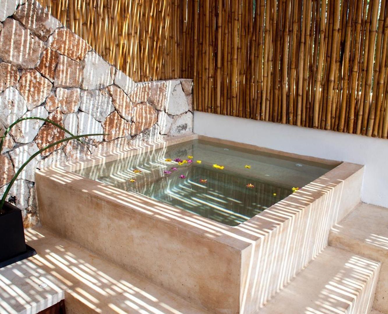Latino Boutique Hotel 3*