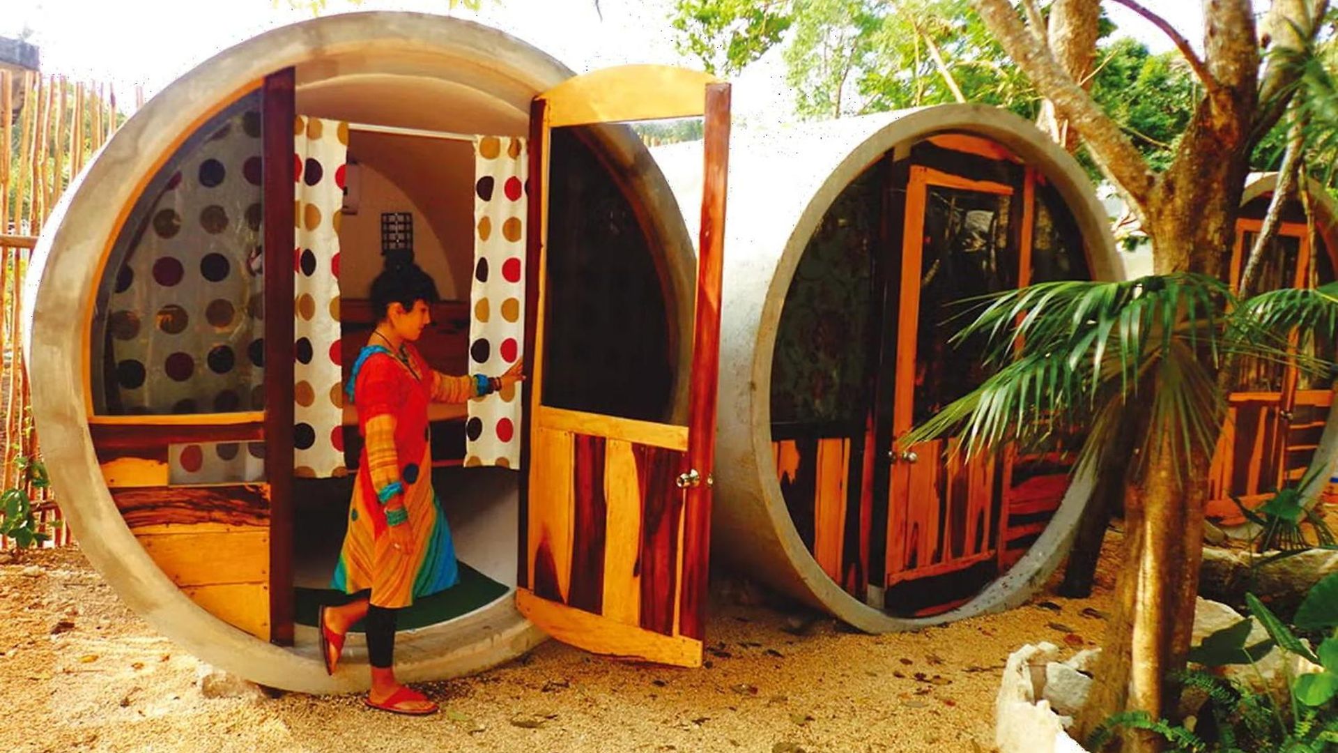Tubo - Unique Hostal Tulum