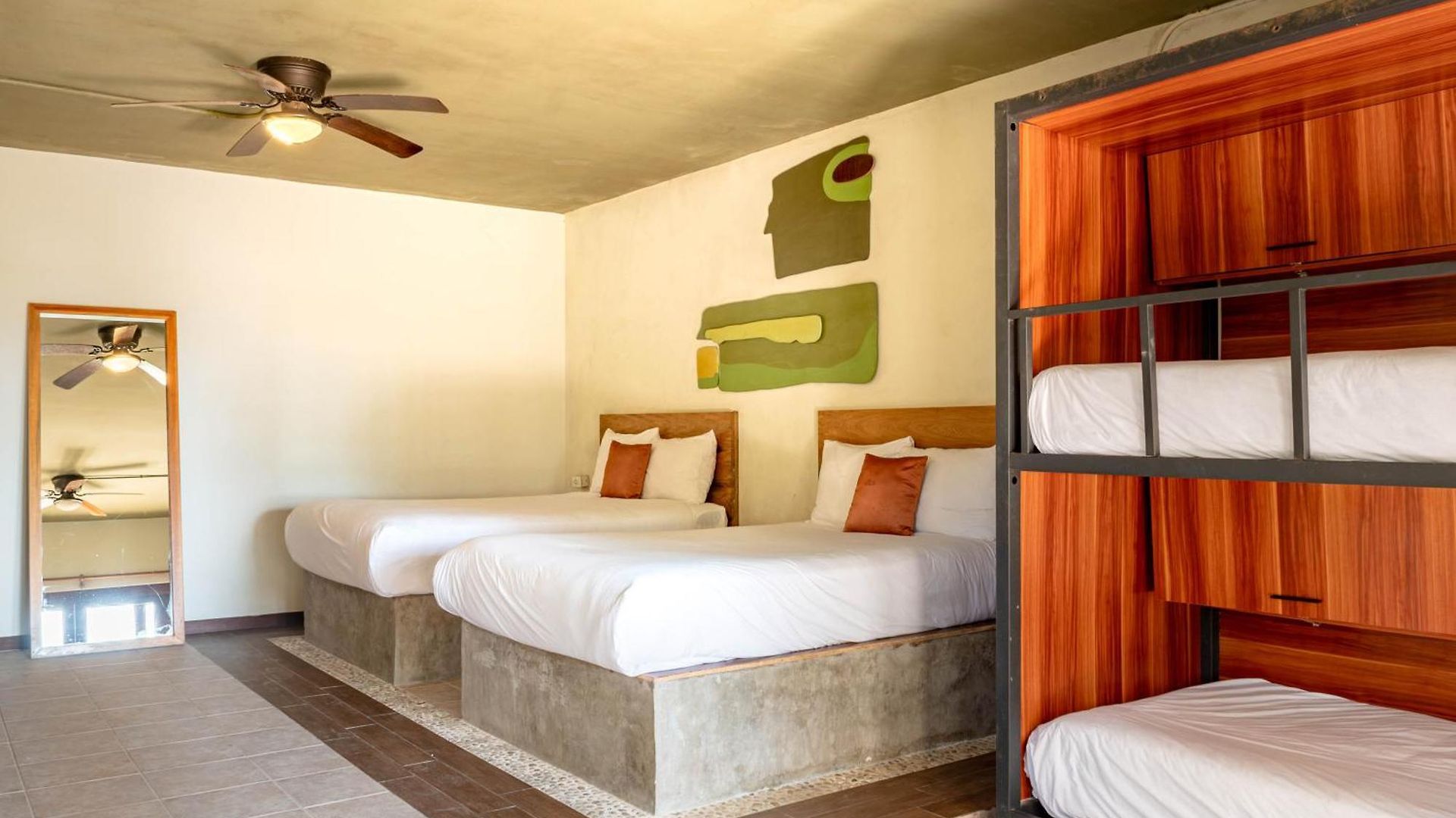 Mia Beachfront - Ocean View And Club 4*