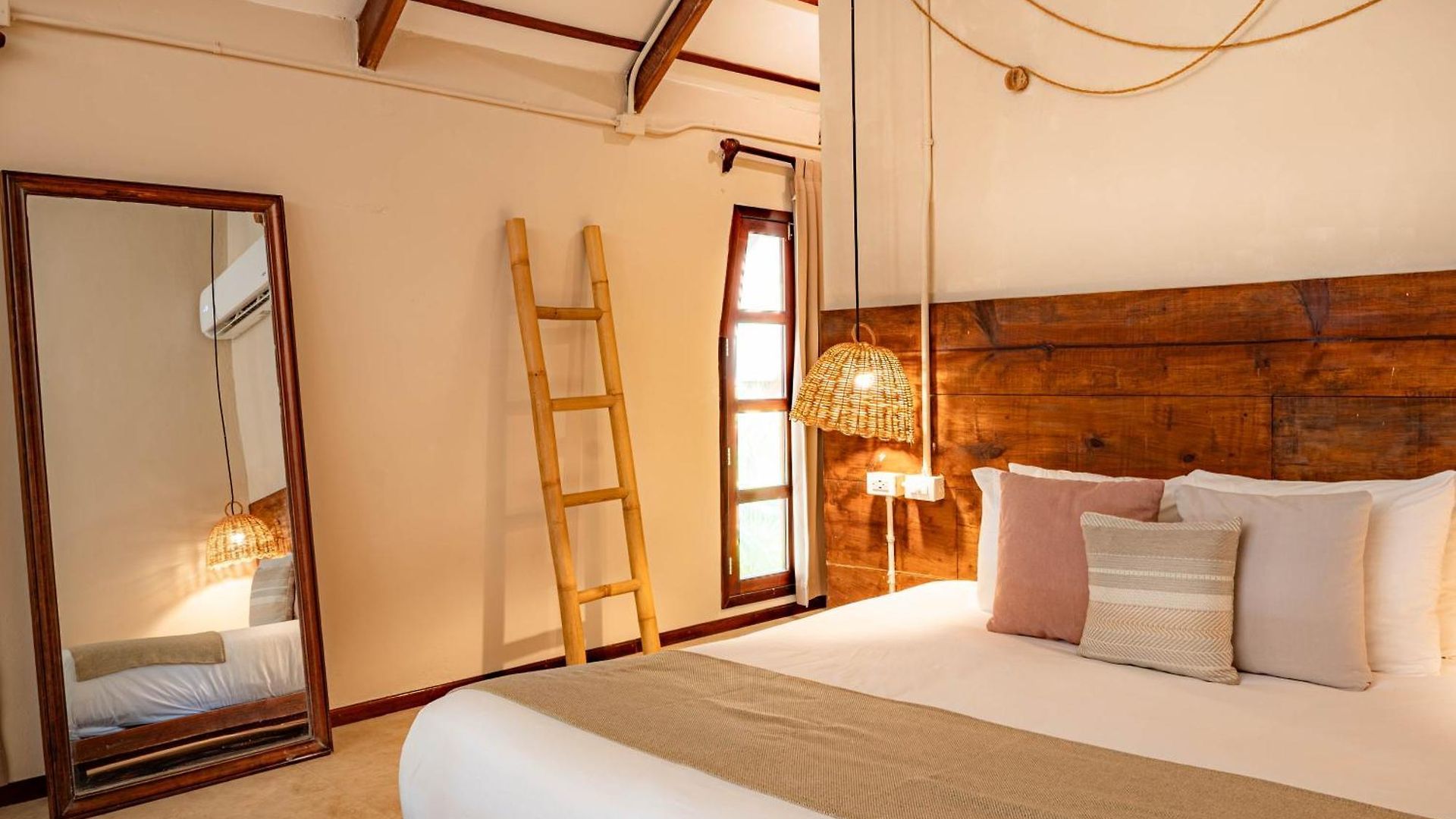 Mia Beachfront - Ocean View And Club Hotel Tulum