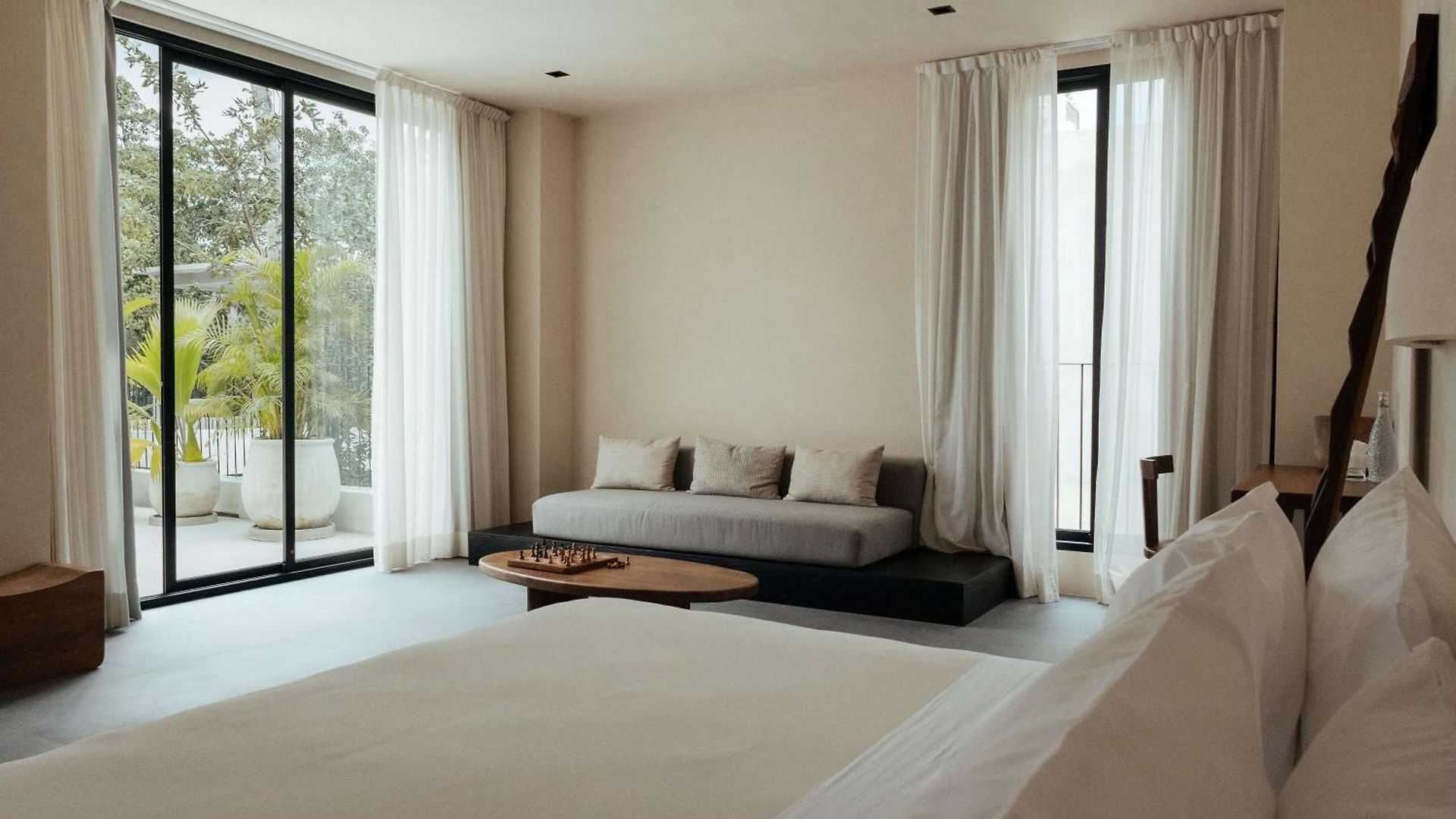 Jashita Luxury *