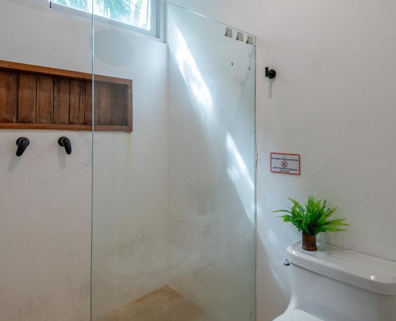 Private Jungle With Full Kitchen & Pool Access Apartment *