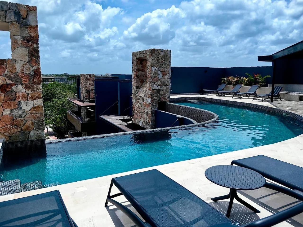 Paramar Noir Swim-up Aldea Zama *