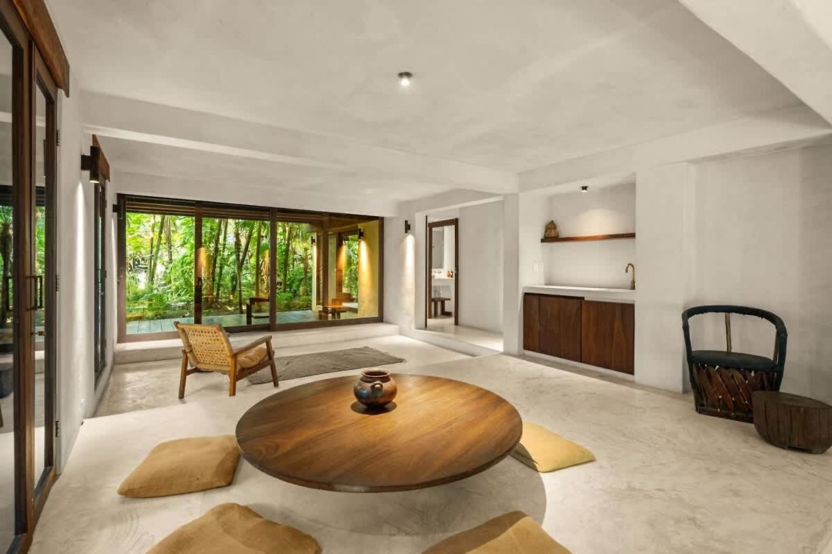 Tree House - Access - Holiday home
