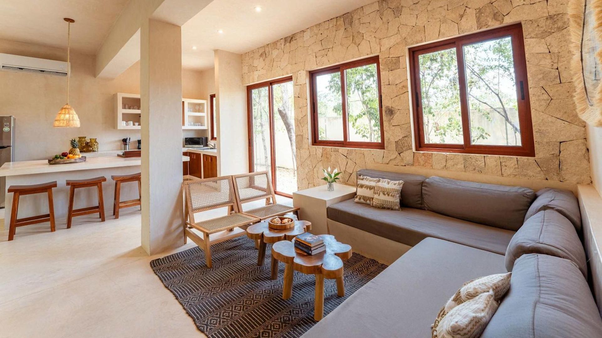 Сasa de vacaciones Modern Ground-level 3br Retreat With Private Pool