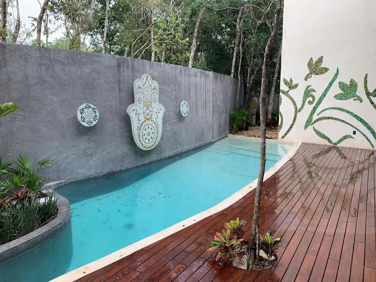 Holiday home Designer Luxury With Private Pool Oasis *