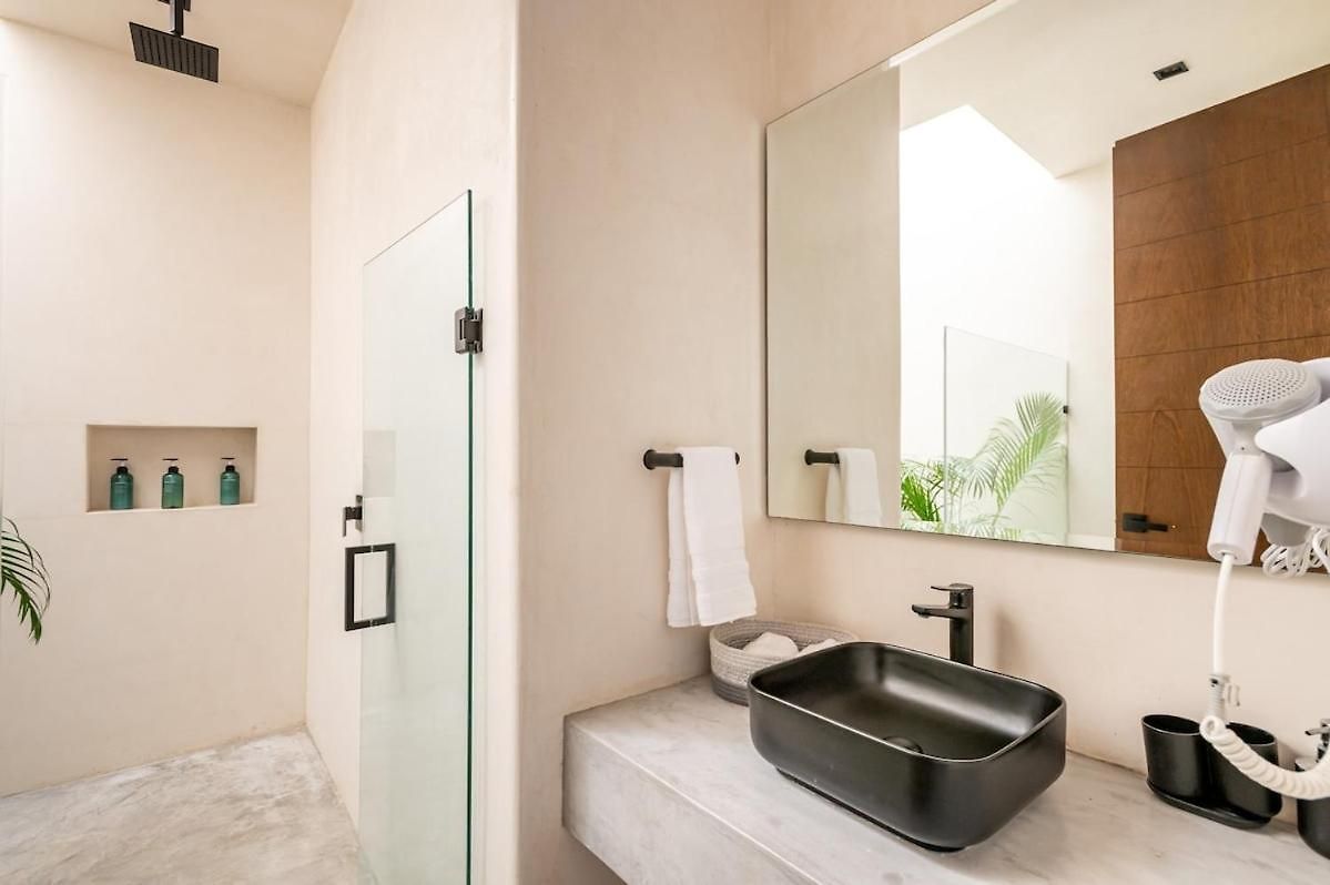 5-bedroom Private House With Pool In Villa