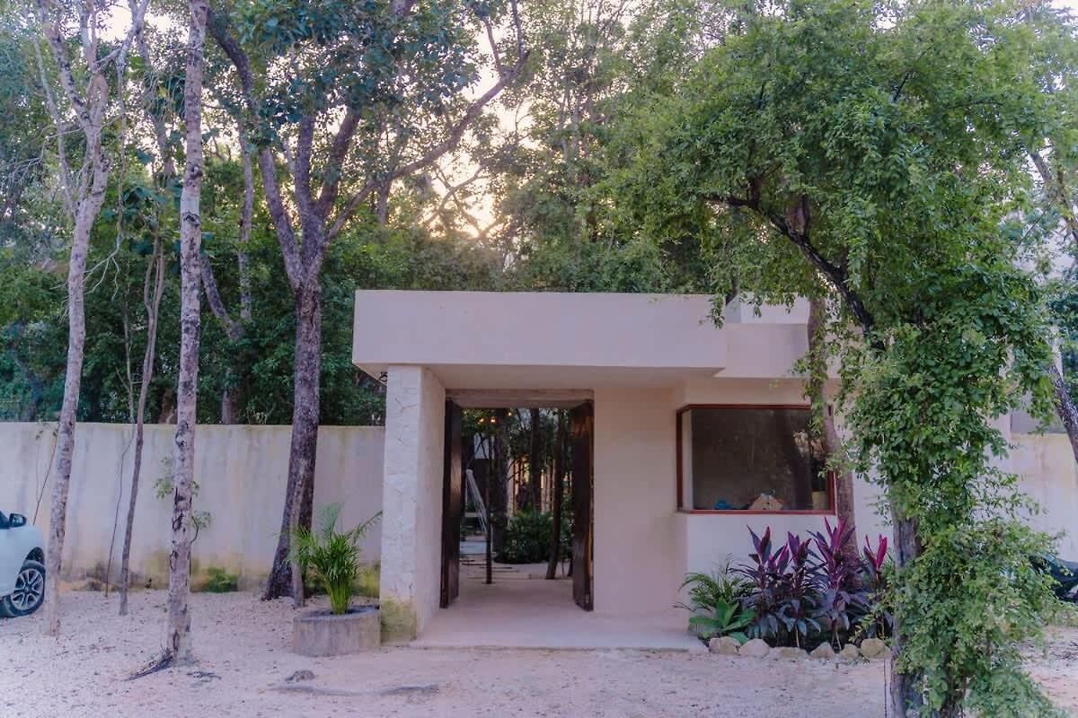 Private 6br Jungle Compound With Rooftop Pool Сasa de vacaciones *