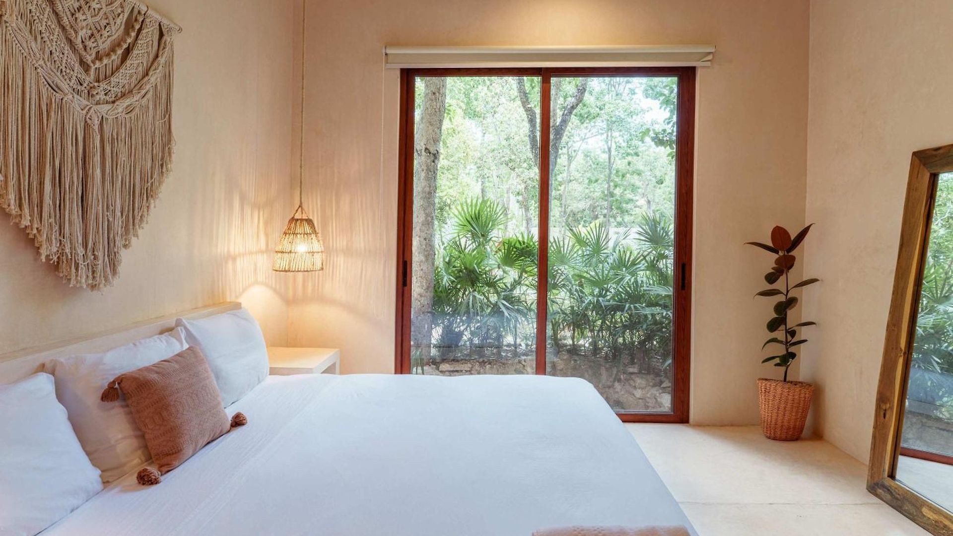 Modern Ground-level 3br Retreat With Private Pool Сasa de vacaciones Tulum