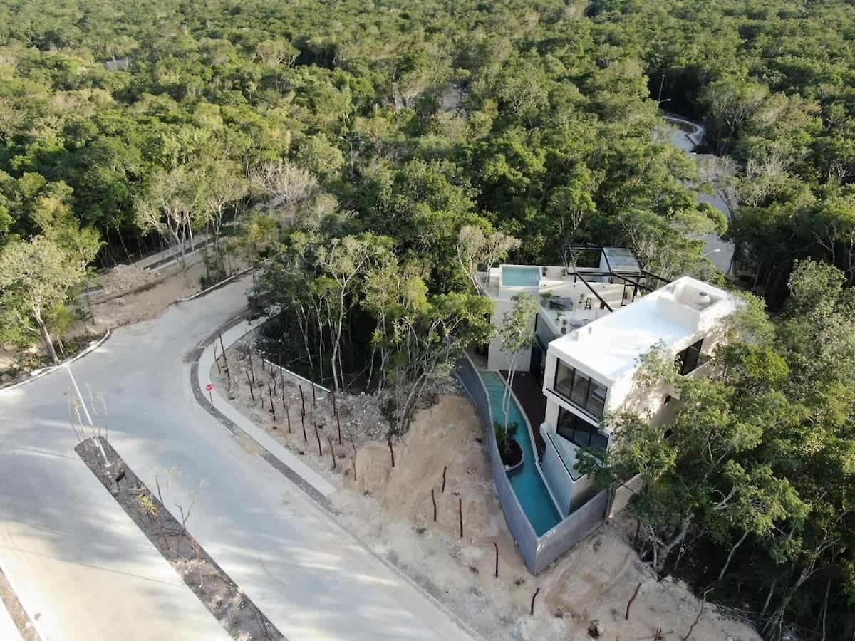 Holiday home Designer Luxury With Private Pool Oasis *