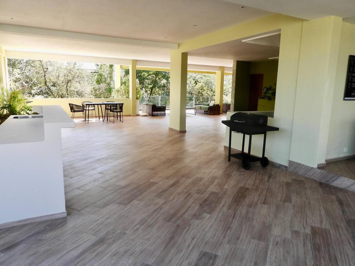 New! La Veleta 2br, Pool, Jacuzzi & Gym