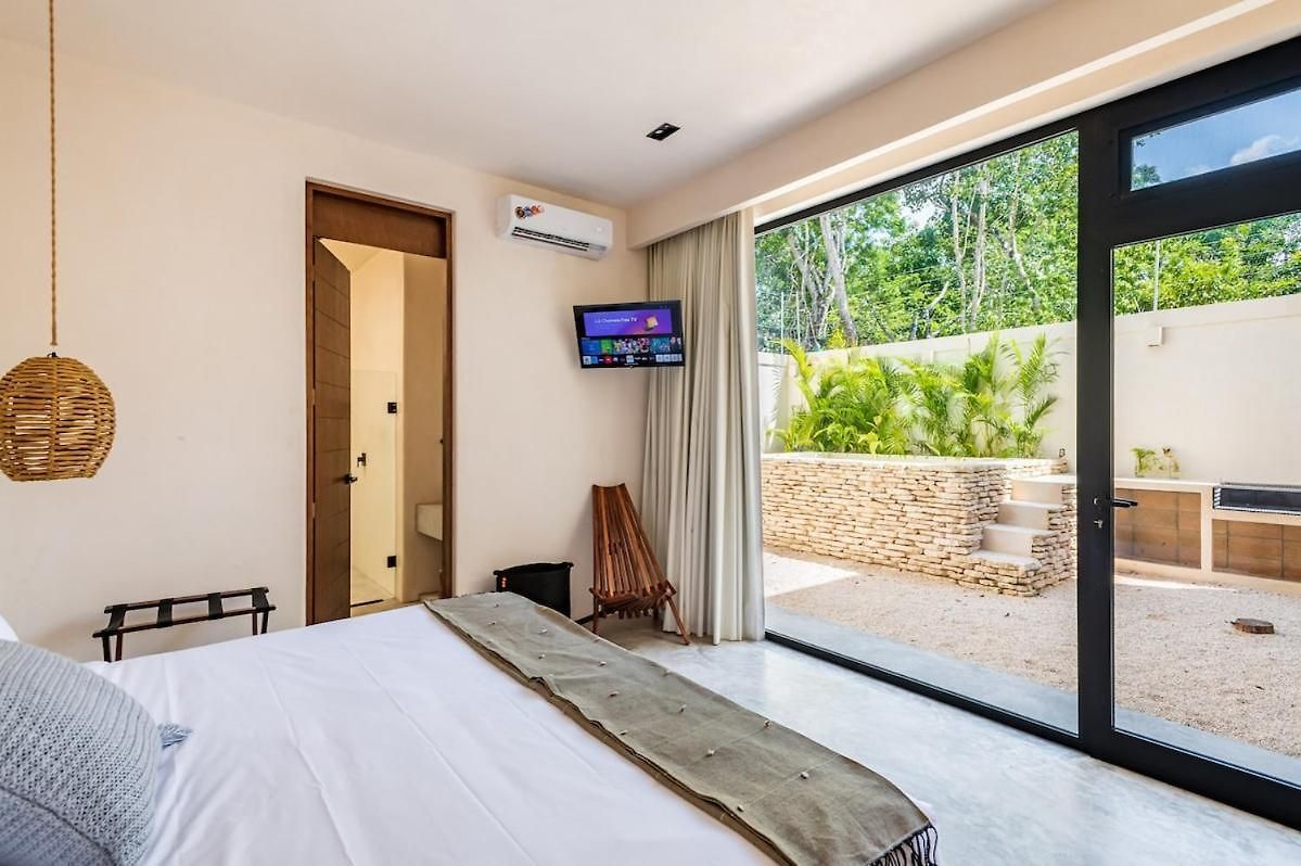 Villa 5-bedroom Private House With Pool In