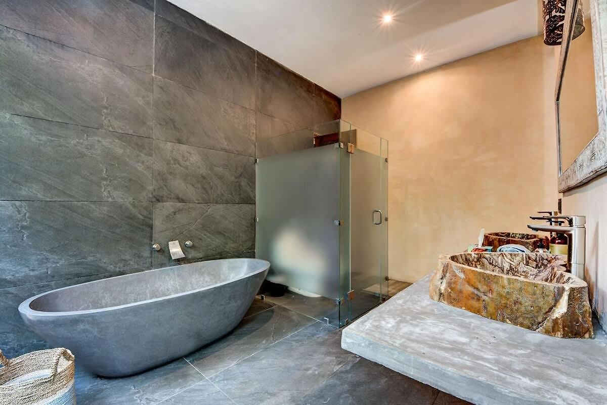 Designer Luxury With Private Pool Oasis Holiday home