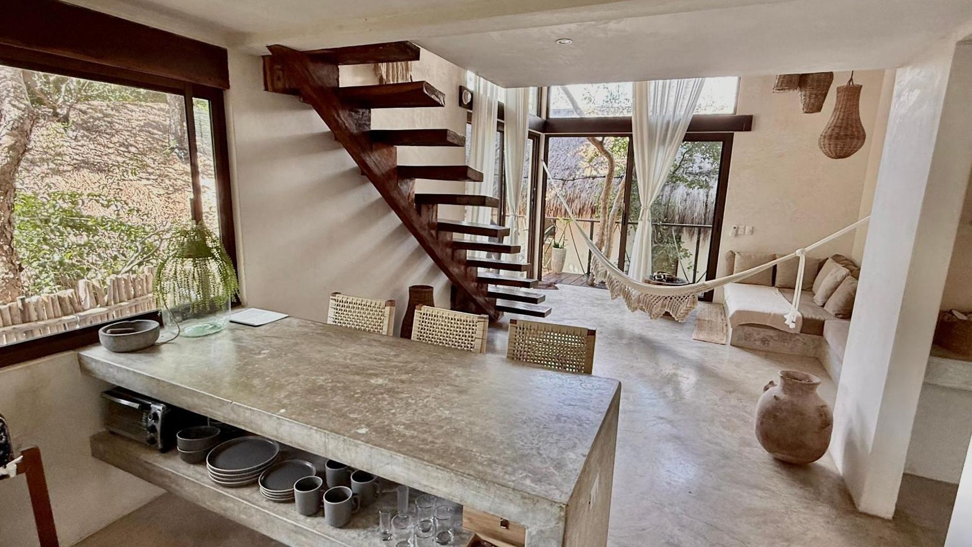 Ikal Inn *