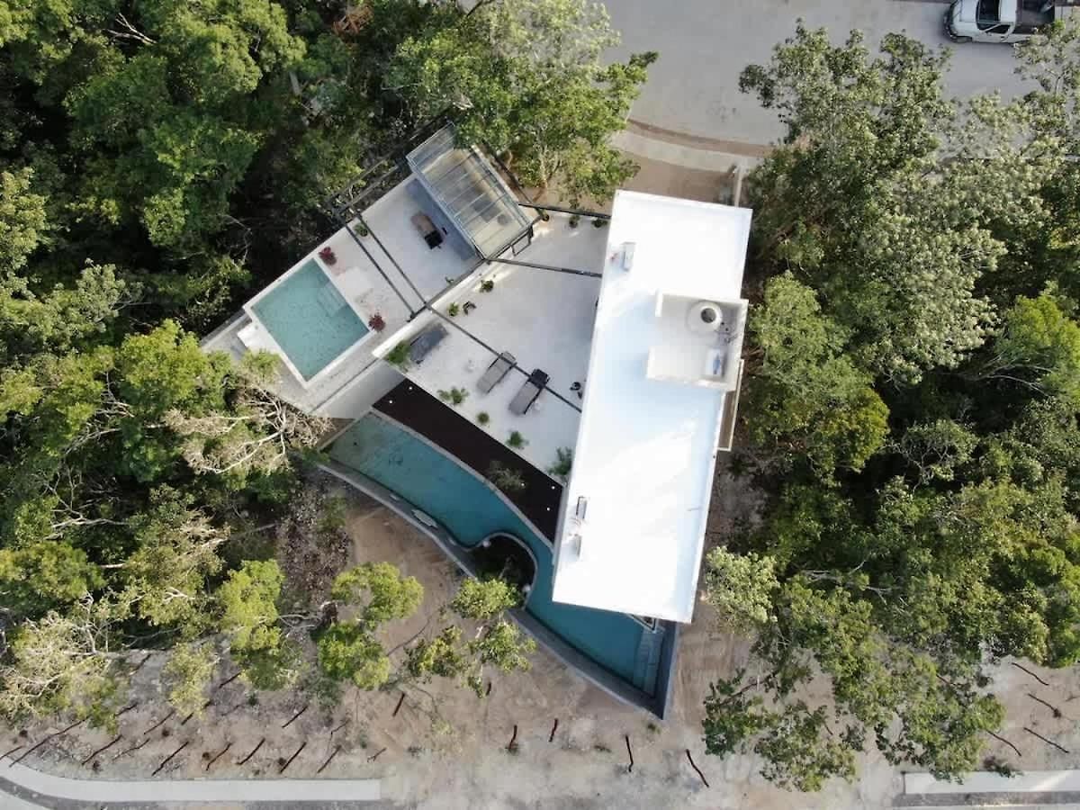 Holiday home Designer Luxury With Private Pool Oasis *