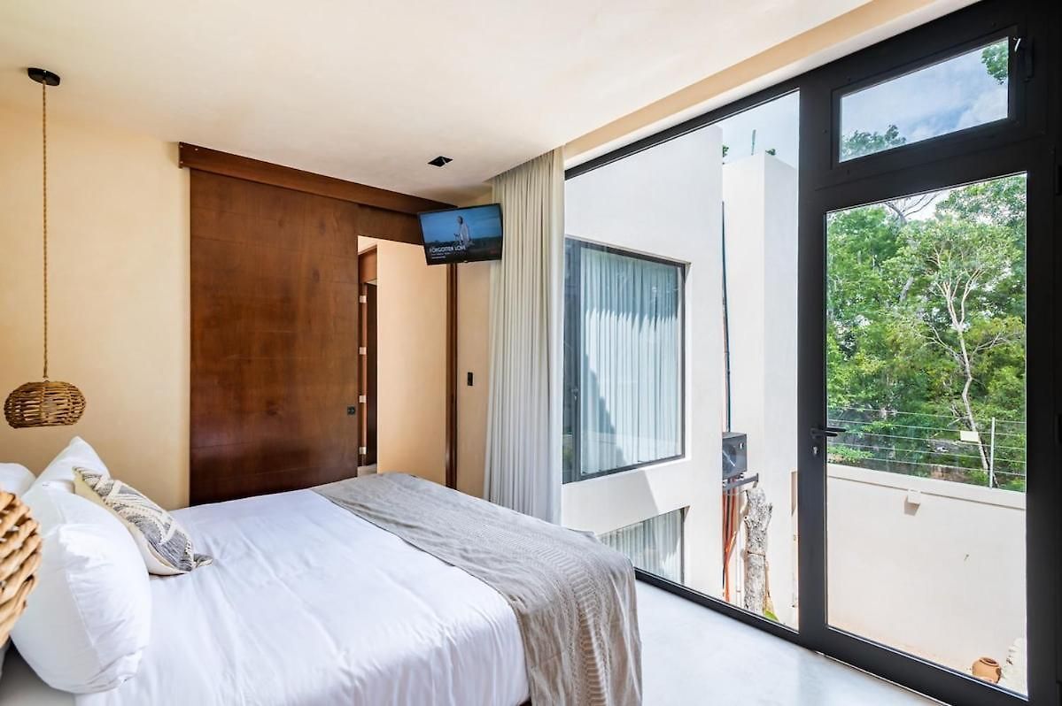 Villa 5-bedroom Private House With Pool In