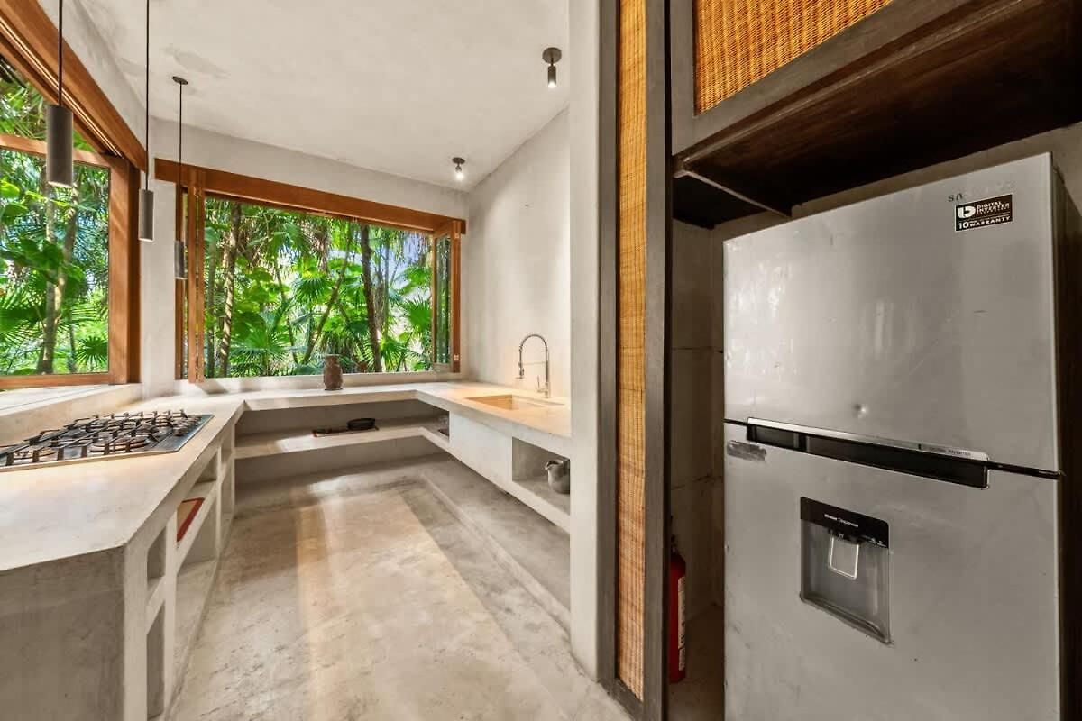 Tree House - Access - *