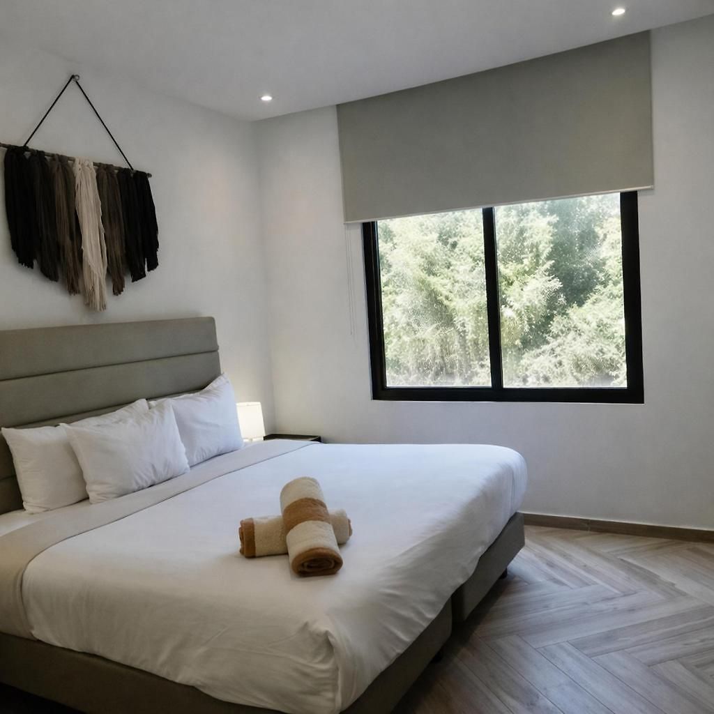 New! La Veleta 2br, Pool, Jacuzzi & Gym Сasa de vacaciones