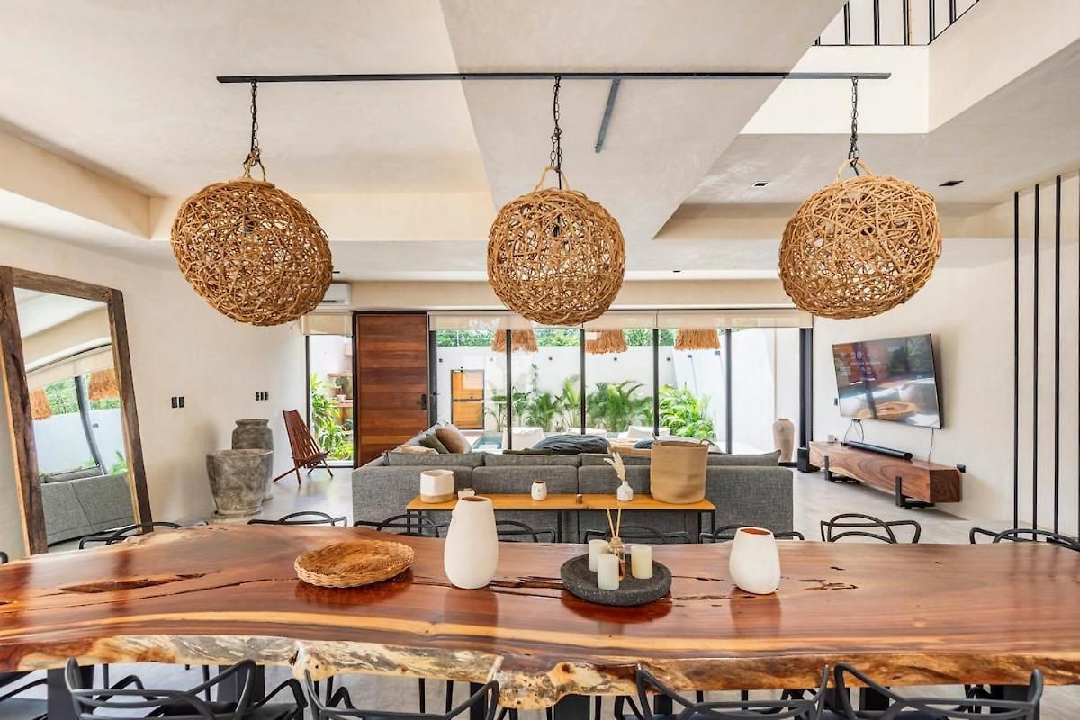 5-bedroom Private House With Pool In Villa