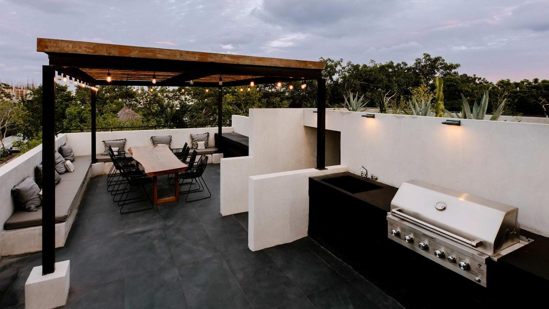 Villa Casa Don Rey - Tulum's Largest Mansion - *
