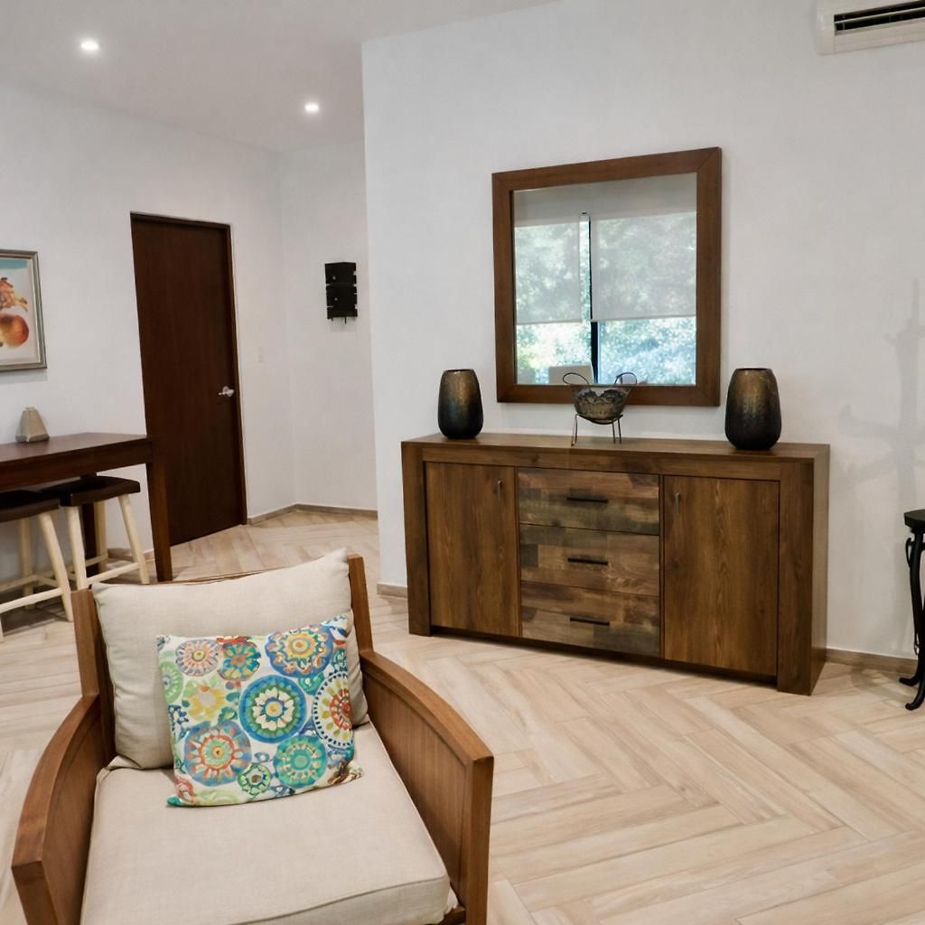 Сasa de vacaciones New! La Veleta 2br, Pool, Jacuzzi & Gym