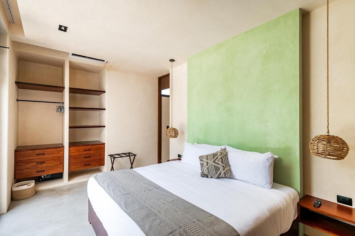 5-bedroom Private House With Pool In Villa *
