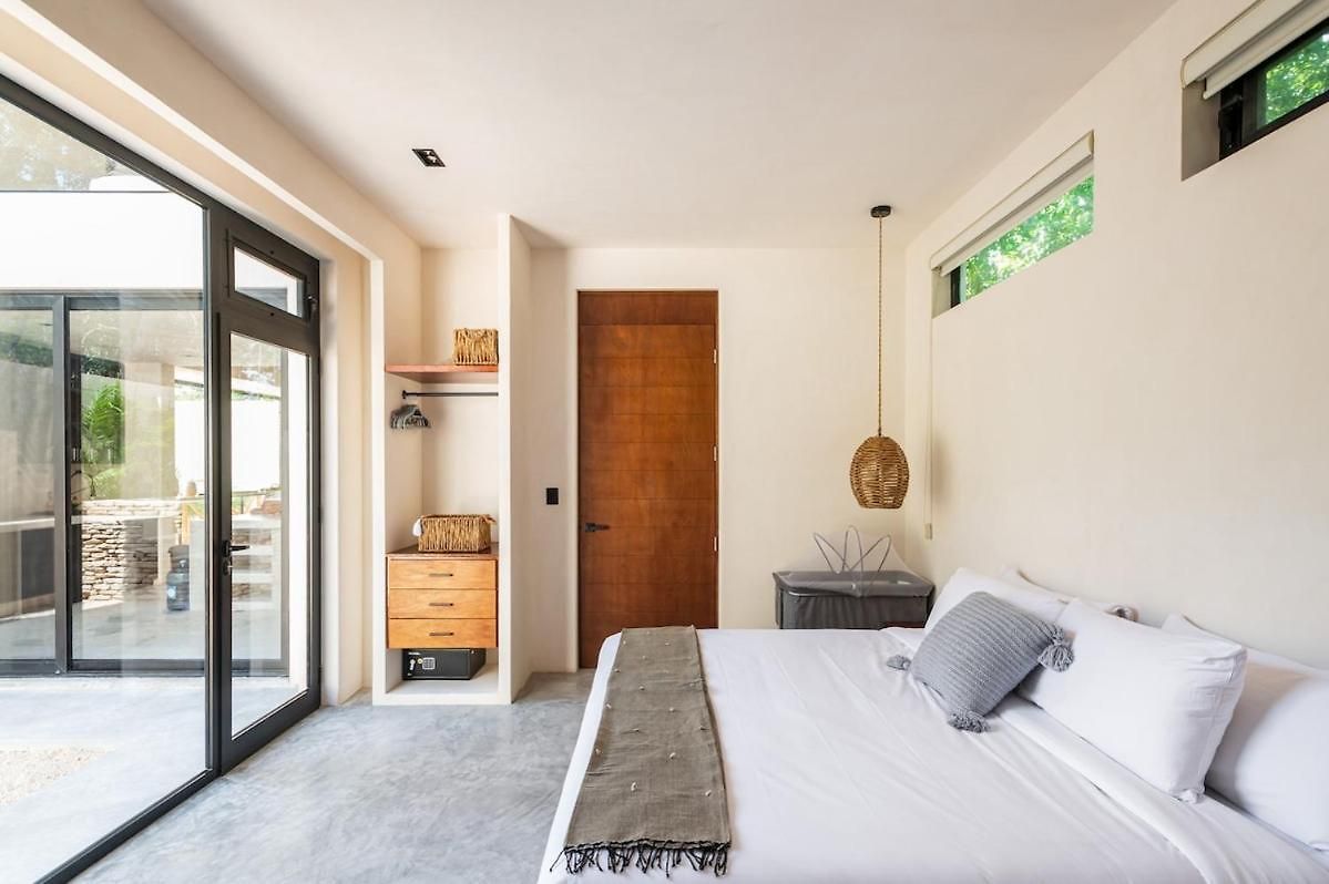 5-bedroom Private House With Pool In Villa *