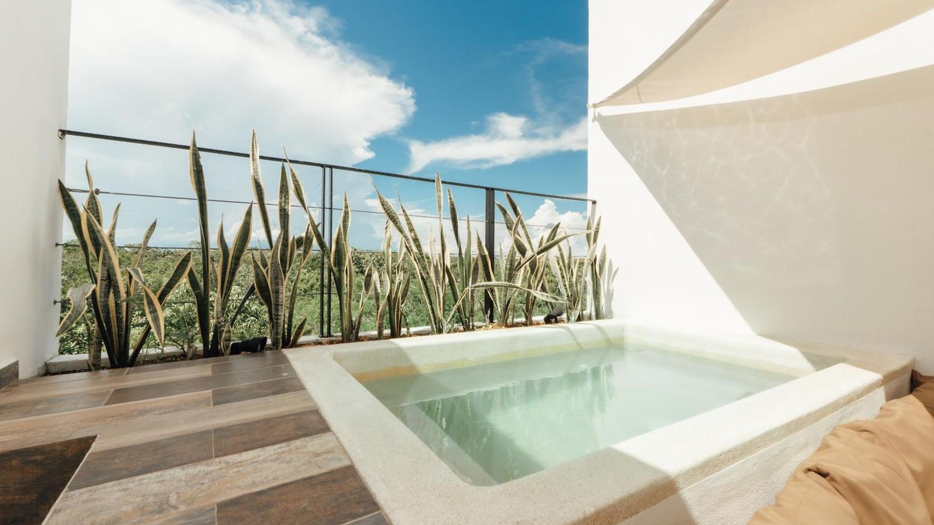 Elegant Duplex With Rooftop Jacuzzi In * Tulum